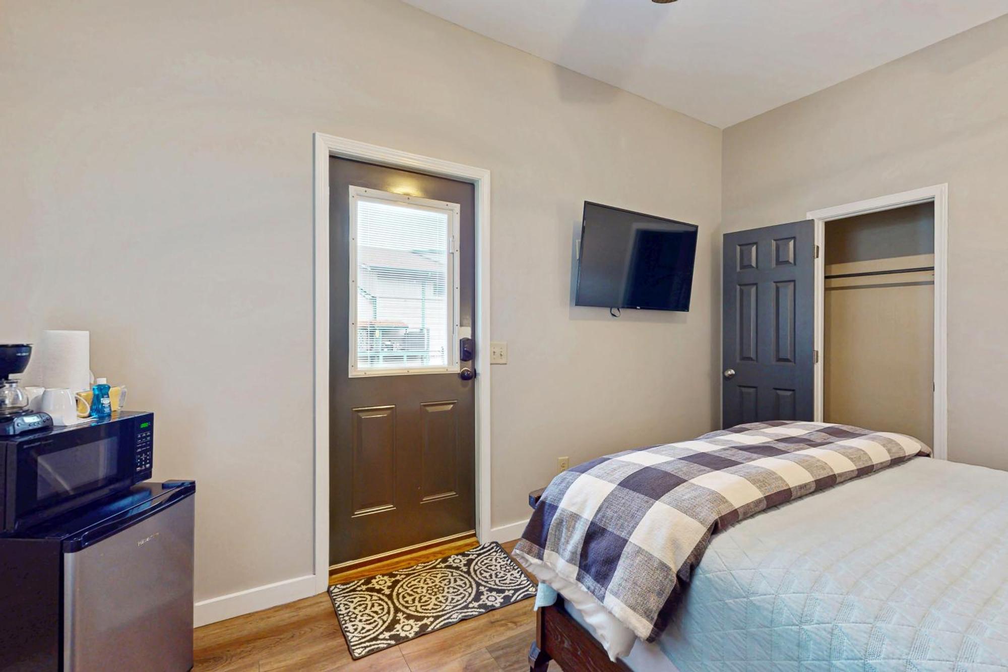 Upcountry Inn Helen Room photo